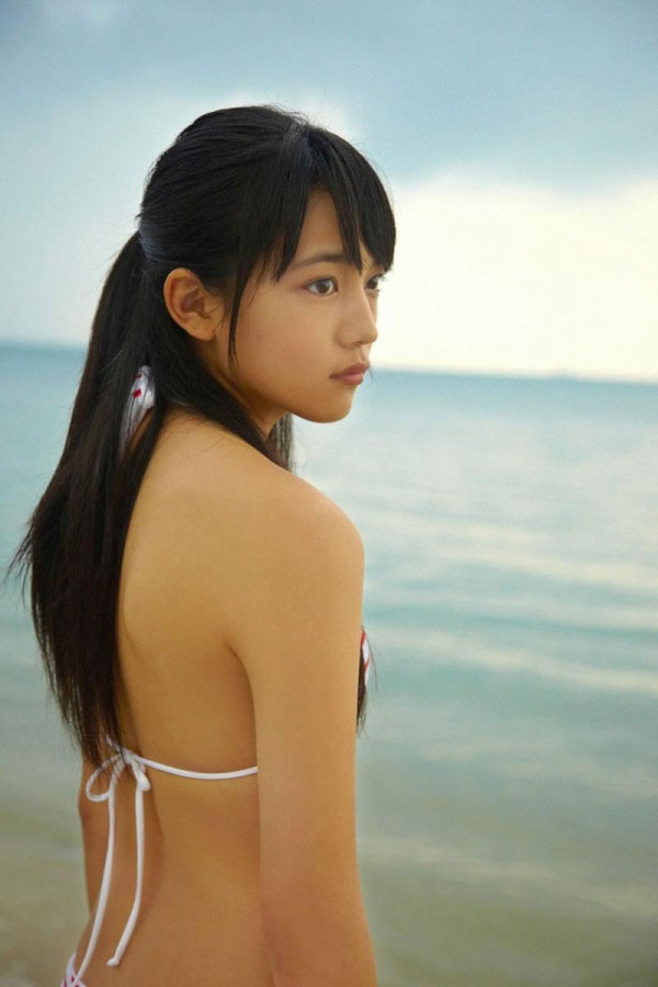 川口春奈 グラビア