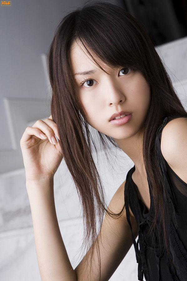 戸田恵梨香 グラビア