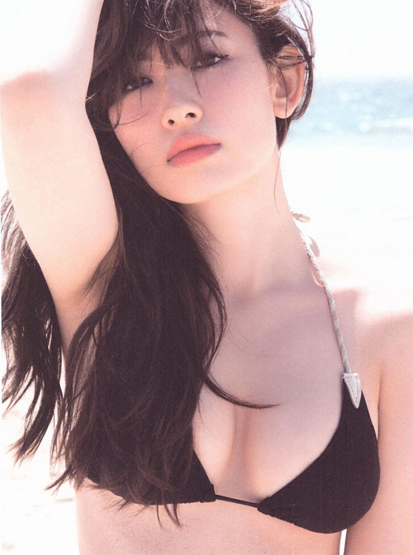 小嶋陽菜 グラビア