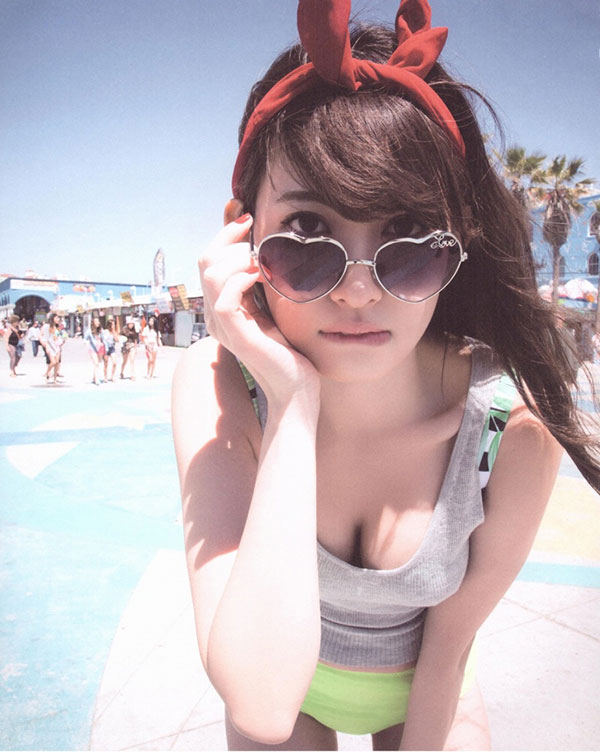 小嶋陽菜 グラビア