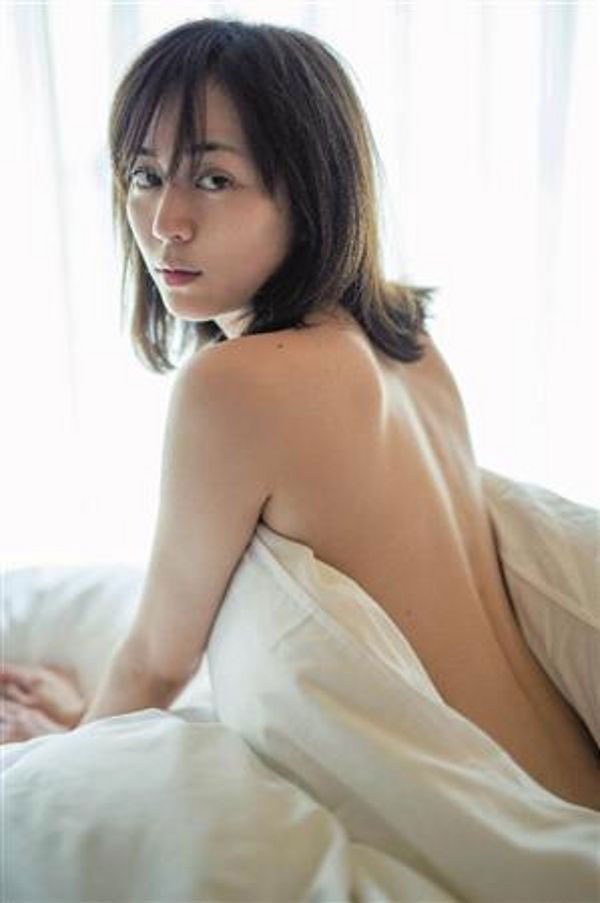 比嘉愛未 グラビア