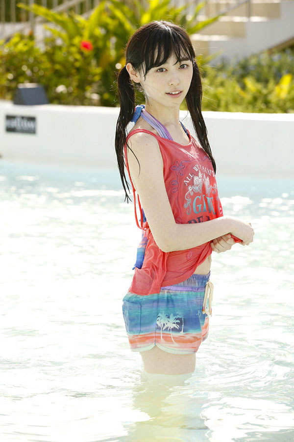 福原遥 グラビア