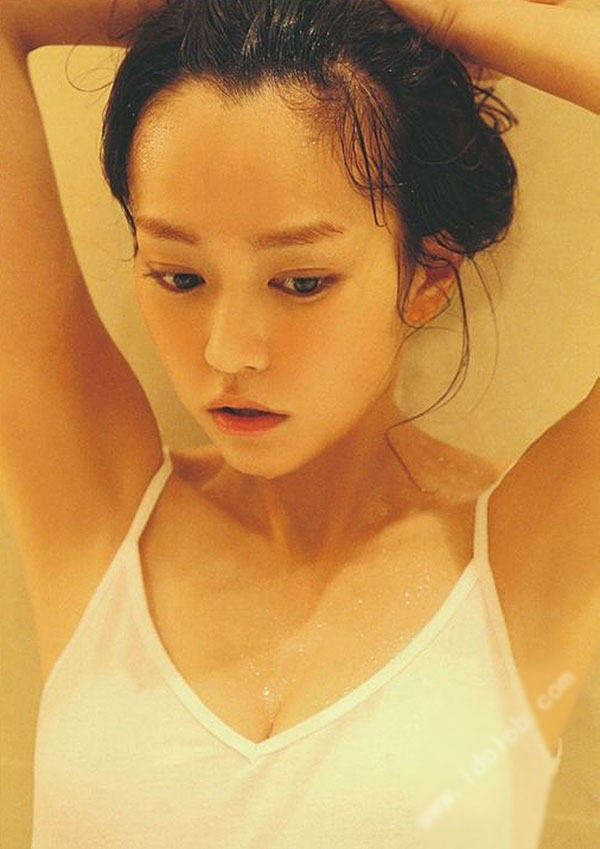 桐谷美玲 グラビア