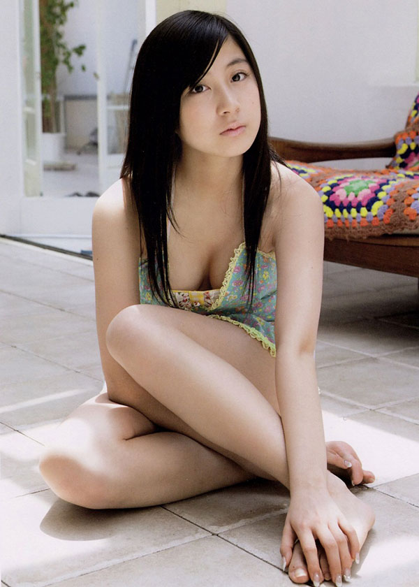 小野恵令奈 グラビア