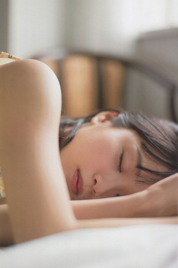 深川麻衣 グラビア