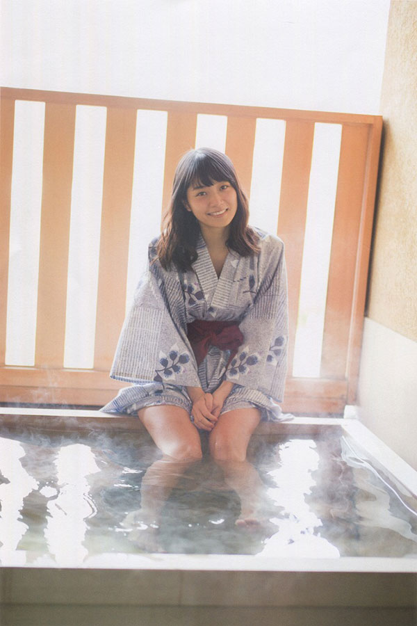 深川麻衣 グラビア