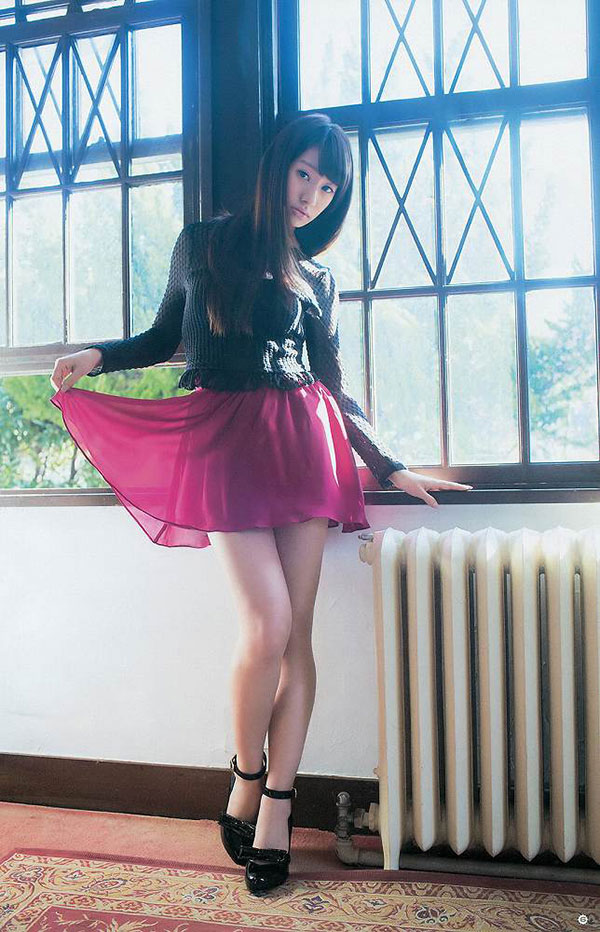 桜井玲香 グラビア