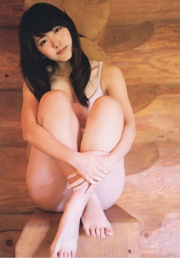 鈴木愛理 グラビア