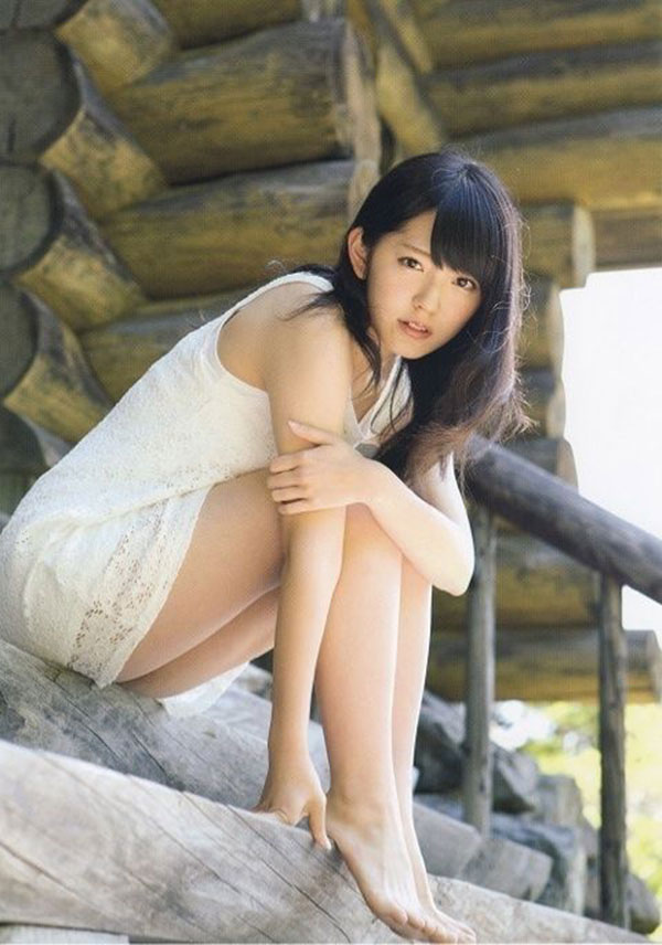 鈴木愛理 グラビア