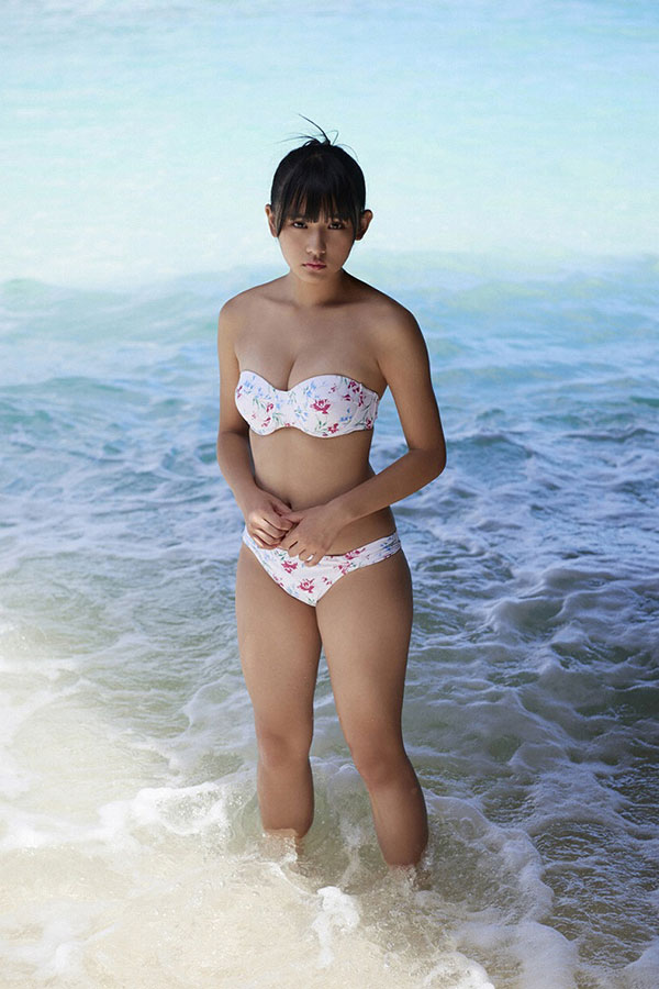 浅川梨奈 グラビア
