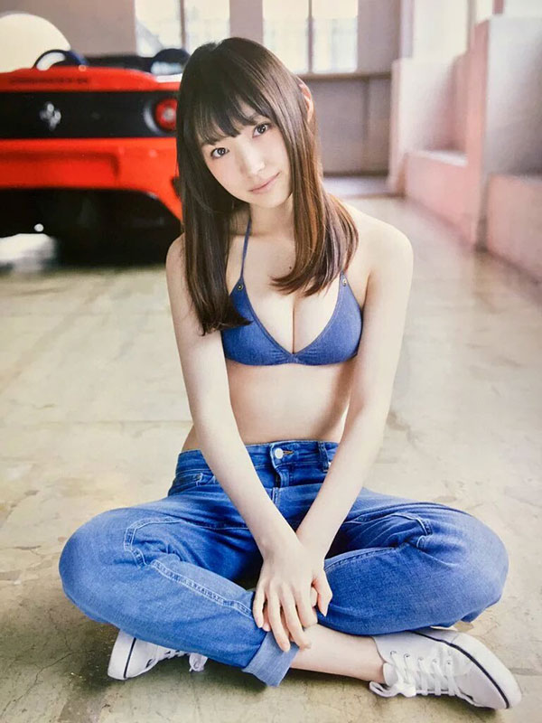 太田夢莉 グラビア