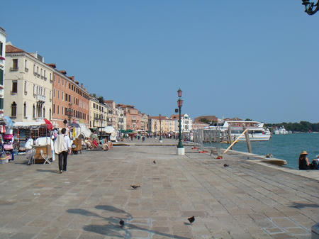 b75c5c60.jpg
