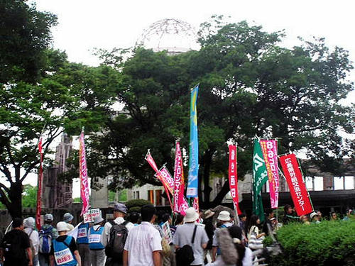 090725_tamogamidangai_demo6.jpg