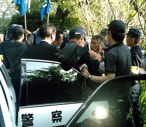 100517shitotaiho3.jpg