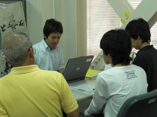 ご両親も一緒に相談。
