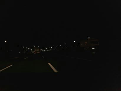 ここを進むと　東京が見えてくる