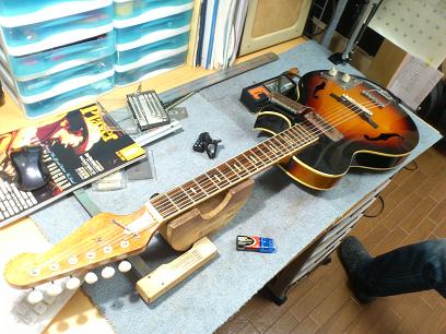 Kawaiのフルアコを見てもらいました。