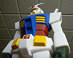 プライズ 巨大ガンダム - ソフビ製で40cmくらい。アニメ版を意識した造型に好感触。