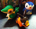 ポケモンの指人形「ポケモンキッズ」 - 最新作から葉っぱと猪をチョイス。ラッコが売り切れていたので仕方なしに旧作からペンギンをつれて帰る