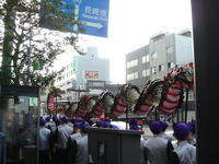 あちこちに睨みをきかせる龍