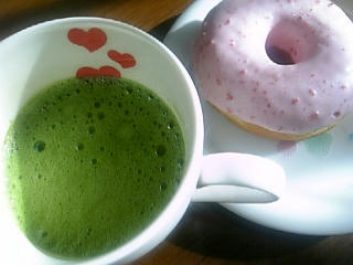 お抹茶ラテとストロベリーミルクリング