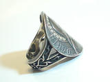 大振りなマリアコインリング、アンティーク仕上げ。SAINTS Design / Maria Coin Ring