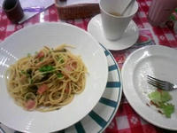 パスタ+(食べかけの；)サラダ&スープ
