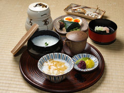 おしゃべりは 朝ごはんのあとで 秀 良子 Verger 果樹園
