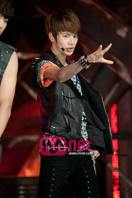 2011080320483864d.jpg