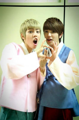 20110909_infinite_hanbok1-460x690.jpg