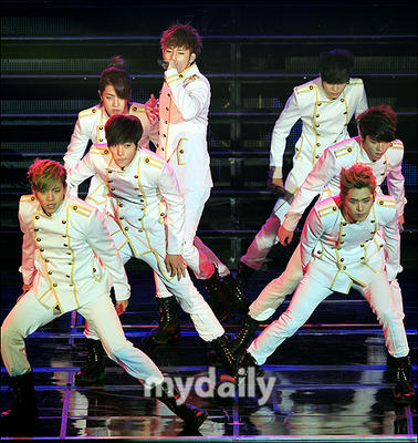 20120211_infinite_secondinvasion19.jpg