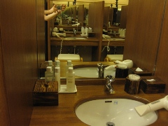 宮崎県　シェラトン・グランデ・オ―シャンリゾート　浴場　脱衣室2