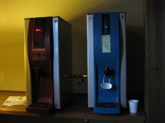 宮崎県　シェラトン・グランデ・オ―シャンリゾート　浴場　待合室　飲み物サービス1