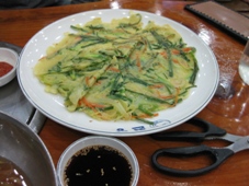 韓国旅行　ソウル１日目　明洞でチジミ