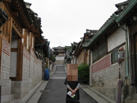 韓国旅行　ソウル３日目　北村（プッチョン）の路地　1　