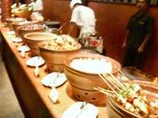 ３日目　タイ・バンコク旅行　夕食：レストラン「タイランド・トゥナイト」