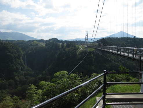 九州　九重夢大吊橋・震動の滝