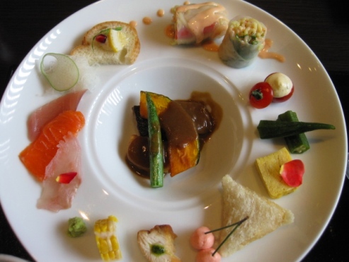 くずし割烹　楽・楽・楽　／　レディースランチ　８５０円