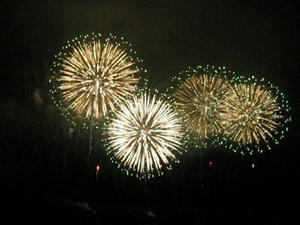 第６３回　勝毎花火（20：29）第４部