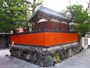 京都　祇園　辰巳大明神
