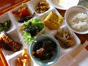 四国旅行／鳴門温泉『ルネッサンスリゾートナルト』朝食バイキング