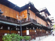 四国旅行／道後温泉本館