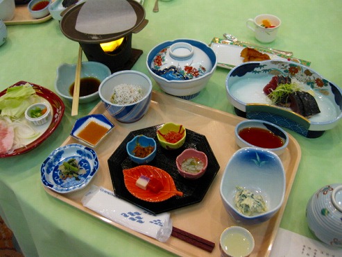 四国旅行／高知よさこい温泉『土佐ロイヤルホテル』夕食