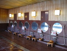 広島県 鞆の浦/仙酔島 江戸風呂体験!展望風呂 洗い場