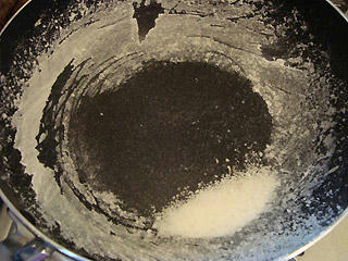 生姜の砂糖菓子、作った後のお鍋。