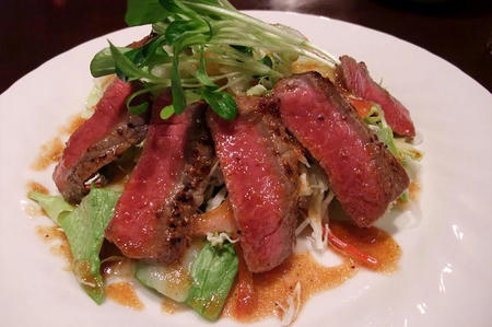 レストラン ロマネ ステーキサラダ