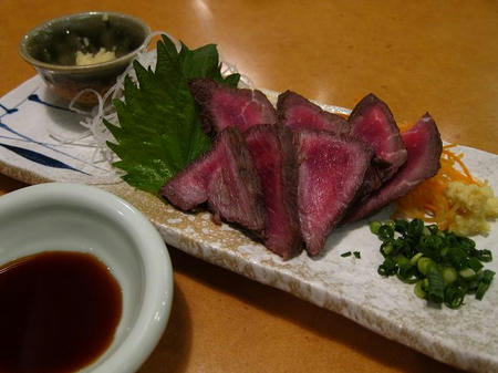 やまと屋本店 牛のタタキ