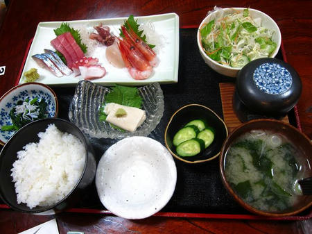 お食事処 樹　刺身定食