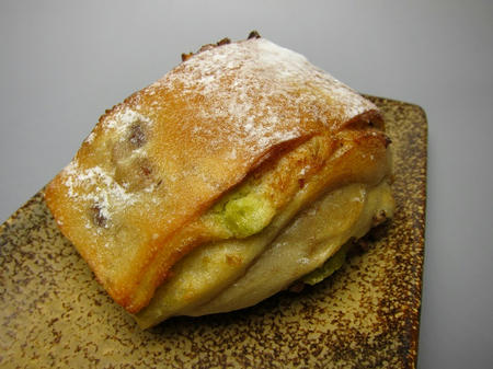 GRANO GRANO　うぐいすおぐらパン