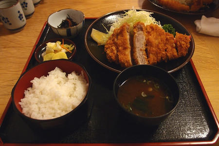 とんかつ梅乃家